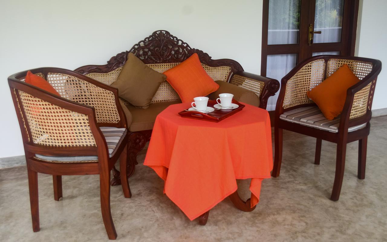 Boutique Villa Shanthi Hikkaduwa Exteriör bild