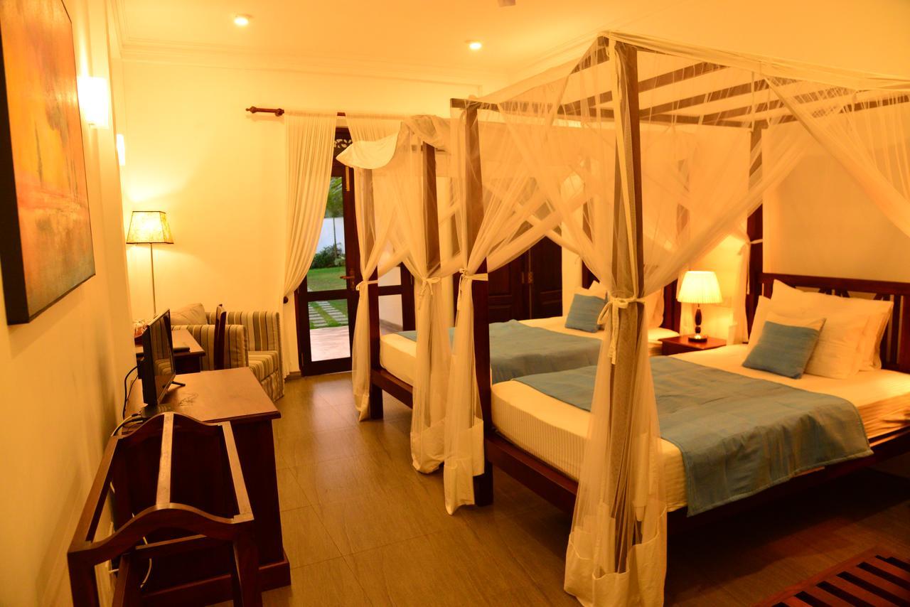 Boutique Villa Shanthi Hikkaduwa Exteriör bild