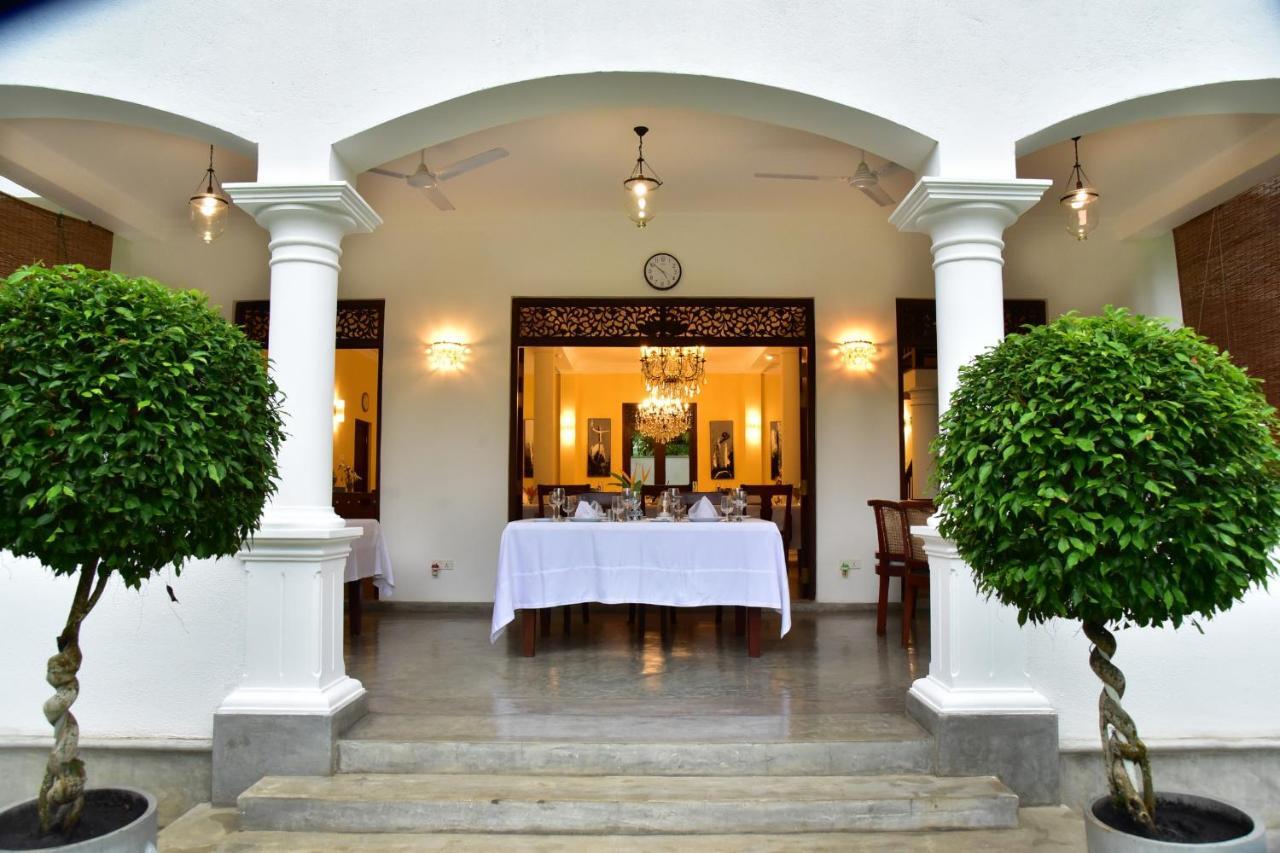 Boutique Villa Shanthi Hikkaduwa Exteriör bild