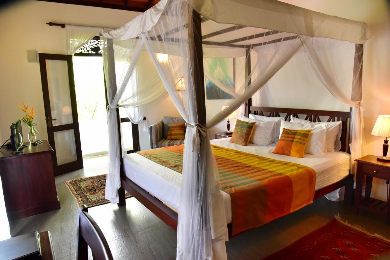 Boutique Villa Shanthi Hikkaduwa Exteriör bild